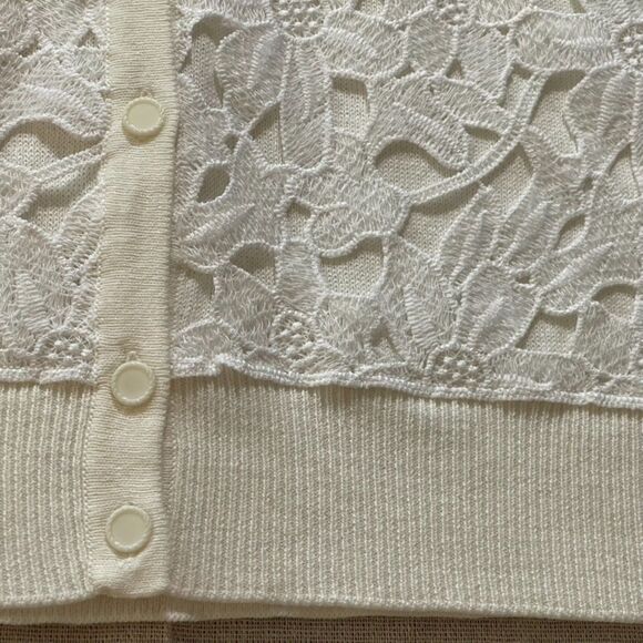 New York & Company | NWT Ivory & White Lace Front 3/4 Sleeve Cardigan | LP - Picture 5 of 8